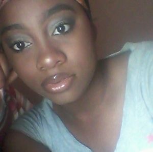 Meet your Posher, Decia